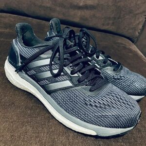 Xlnt Adidas Supernova Glide Boost 9, wmns 6.5 US